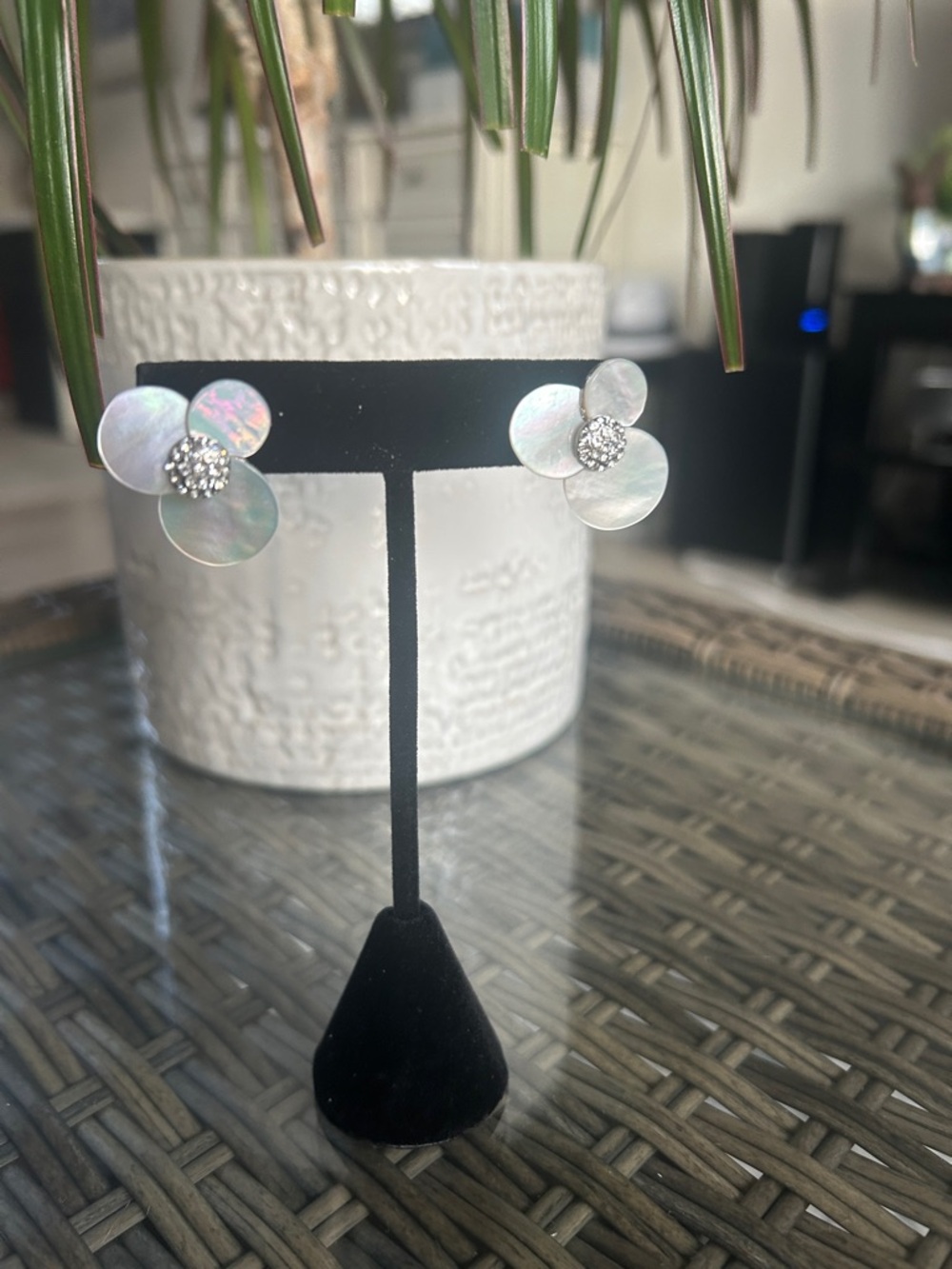 Mother-of-Pearl Floral Stud Earrings with Crystal Center in Iridescent White